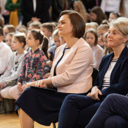 Nadanie imienia Wandy Chotomskiej Szkole Podstawowej w Młochowie 