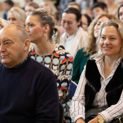 Nadanie imienia Wandy Chotomskiej Szkole Podstawowej w Młochowie 