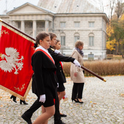 Nadanie imienia Wandy Chotomskiej Szkole Podstawowej w Młochowie 