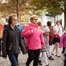 Nadanie imienia Wandy Chotomskiej Szkole Podstawowej w Młochowie 